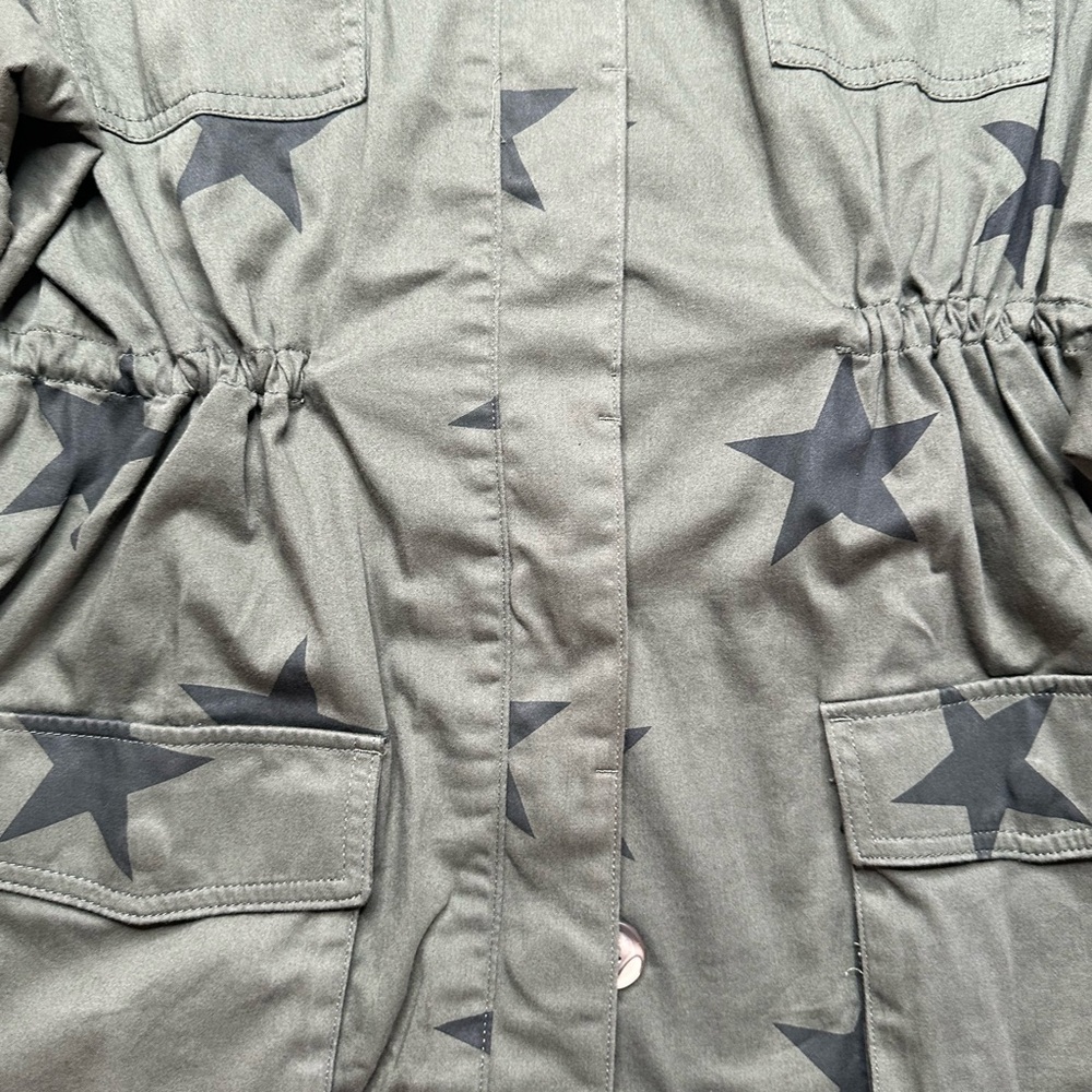 Jacket Army Green Super Stylish Worn Once - image 2